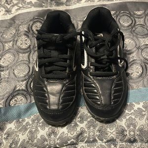 Tball Franklin cleats barely worn a few times. Smoke and pet free home